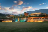 Miao Azu Hot Spring Resort Hotels in der Nähe von Xingyi Normal University for Nationalities West Campus