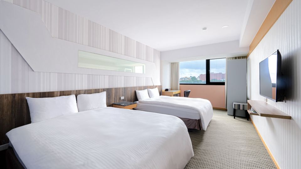 Sunny Hotel