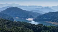 Shishe Retreat · Manghuang Village Scenic Area, Mangshi - Bjergudsigt