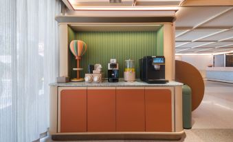 Orange Hotel(Shenzhen North Railway Station East Square)