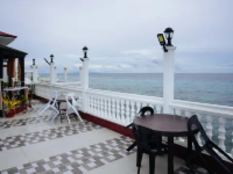 RedDoorz Plus @ Billys Resort Oslob Hoteles en Oslob