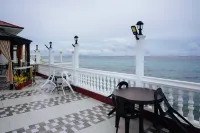 RedDoorz Plus @ Billy's Resort Oslob