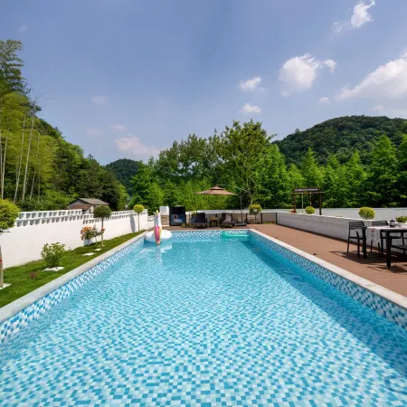 Anji·Forest Wilderness Hotel