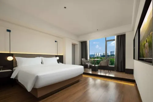 Yingzhou Xiyue Hotel (Lingshui Qingshuiwan Branch)