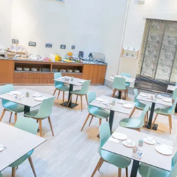 Hotel Sardinero Madrid Отели рядом с достопримечательностью «Чамбери»