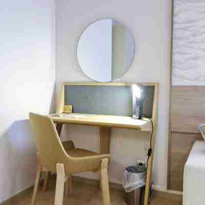 MERCURE GRENOBLE CENTRE PORTE DES ALPES Rooms