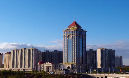 Wulan International Hotel Отели рядом с достопримечательностью «Mengguxiangqi Square»