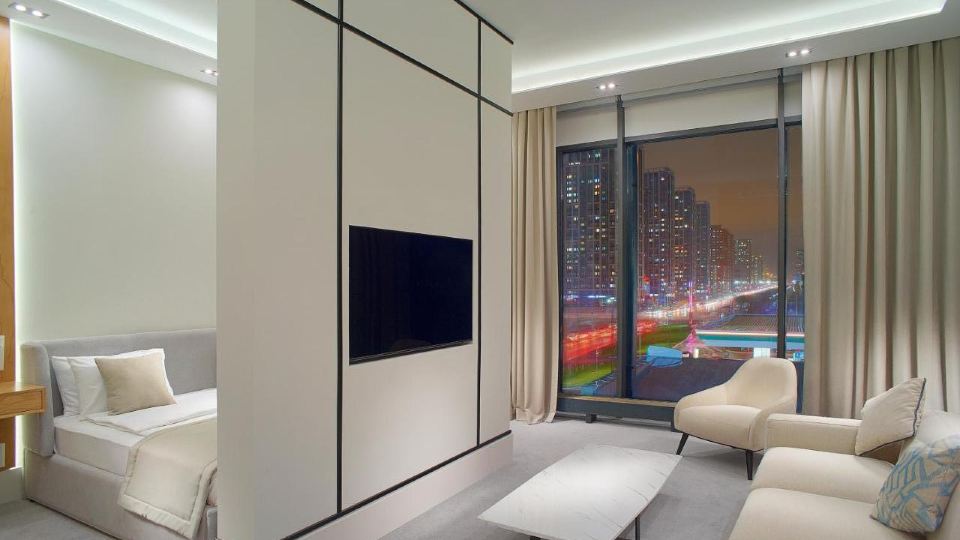 Neos Hotel