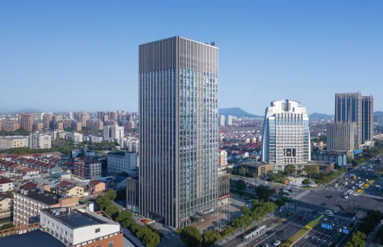 曼居酒店（餘姚南雷南路店）