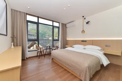 Xijian Qishe Homestay (Zhaoxing Dong Village)