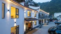Jiuhuashan Ruyi Homestay (huachengsi branch) Hotel dekat Tianchi Ancient Temple