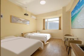 Yunguang Jianpan Audio-visual Homestay (Yantai University Wanxianghui)