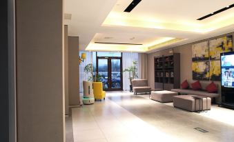 Ease Hotel (Beijing Liangxiang University Town)