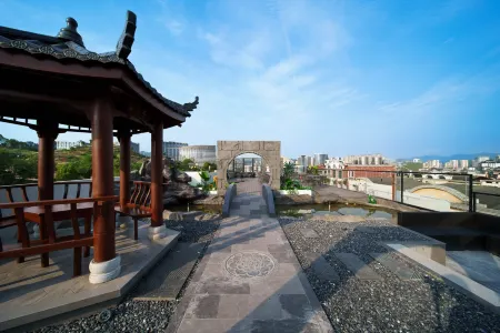 Zhangjiajie Xuyuan Hotel (Tianmen Mountain Forest Park Store) Отели рядом со станцией Zhangjiajie West Station