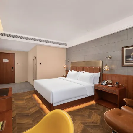 James Joyce Coffee Hotel (Railway Station Yulin College Branch)