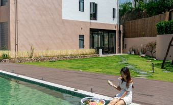 Sugiyama · Preface Wild Luxury Homestay