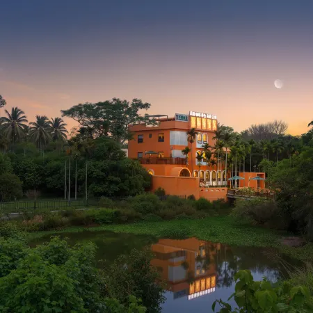 Nanxiang Shushan Homestay (Sanya Nanshan Temple Nanshan North Station Branch) Отели рядом с достопримечательностью «Храм Наньшань»
