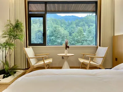 Emei Mountain Hongqi Hotel (Emei Mountain Scenic Area Store) Hotel in zona Emeishan Botanical Garden