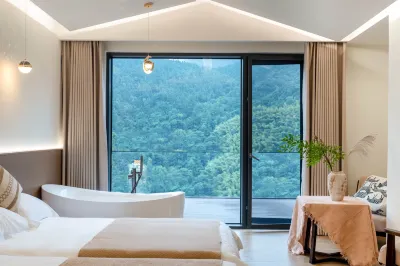 GuC hiBoutiqu eH ote l Hotels near Roars Gorge Whitewater Adventure Scenic Tourist