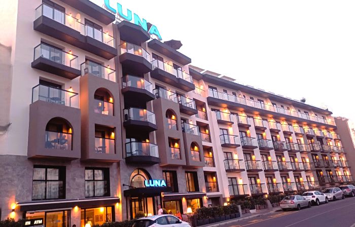 Luna Holiday Complex