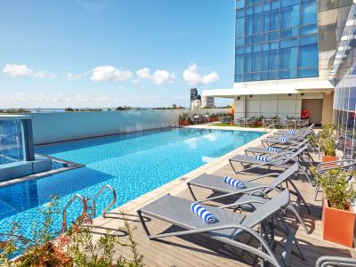 MCollection - Mactan Island Stay Near Beach and Airport