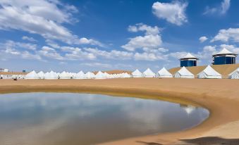 Q Hi Desert Hotel