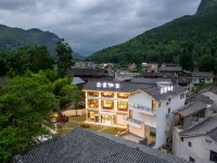 梵浄山雲裏仙舎民宿（雲舎景区） 雲舎風景区周辺のホテル