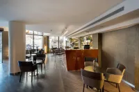 Catalonia Sagrada Familia - bar