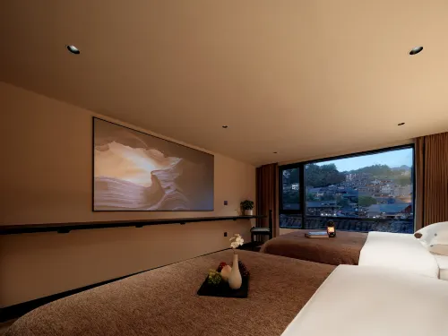Tianhe Shiguang Homestay (Xijiang Qianhu Miao Village Observation Deck)