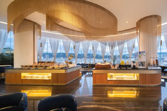 Crystal Orange (Dali Erhai Park)