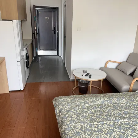 Huating Youth Home Apartment