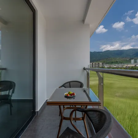 Fuxianhu Gudui Hotel ( Guanglong Town )