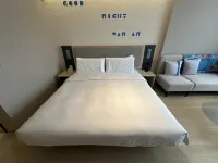 Homeinn · neo (Hechi Nandan Jinfurong Pedestrian Street)