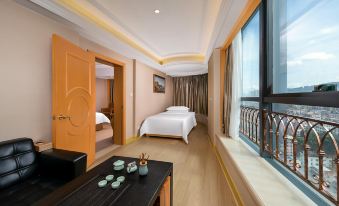 Vienna International Hotel (Shenzhen East Station, XIaShuiJing Subway store)