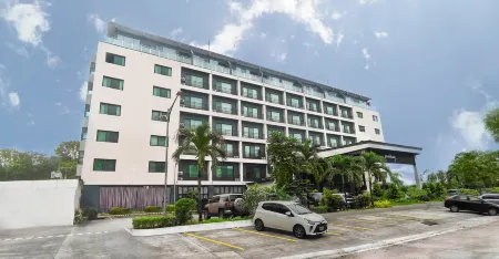 Sunday Hevea Hotel and Resort