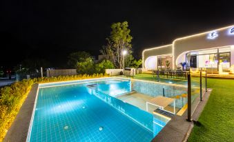 Enjoy Free Mountain and B&B