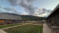 INWARD PEAK·Forestcare Designer Vacation Homestay (Kanas Scenic Area Branch) Hotel in zona Kanas Tuwa Village