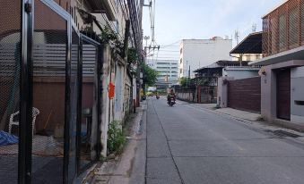 Rama 3 Sunrise Hostel