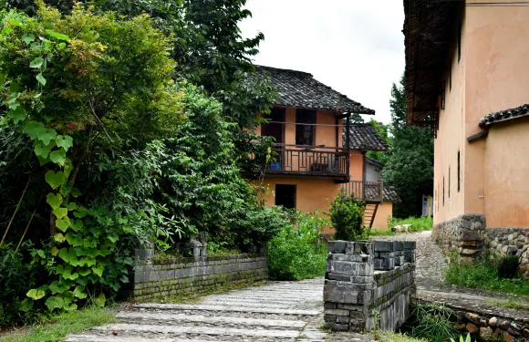 古村DNA美學民宿（千年雅溪古村落店）