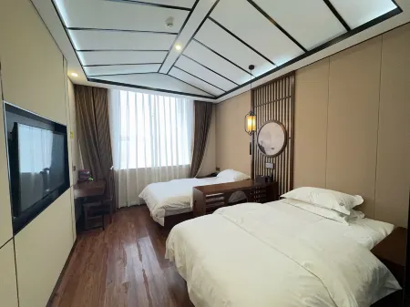 Middle Ancient Hotel (Wuyang)