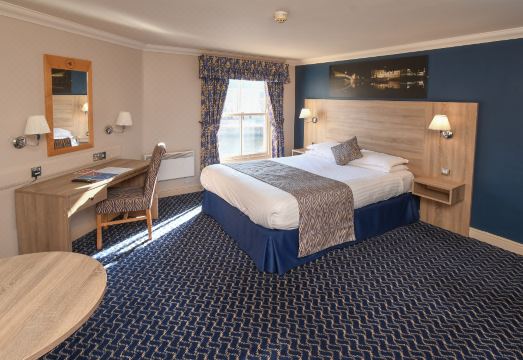 The Queens Hotel