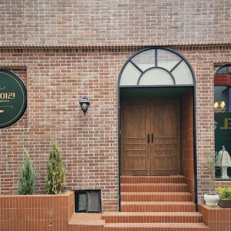 Kukjejang Hotel – Seomyeon, Busan Отели рядом с достопримечательностью «Станция метро Seomyeon»