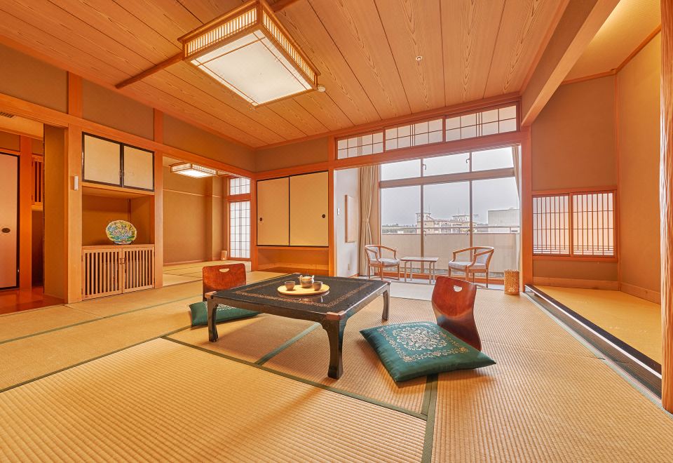 Yukai Resort Awazu Onsen Awazu Grand HotelOver view