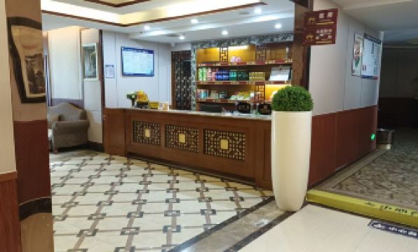 Hotels in Phuket - Housity