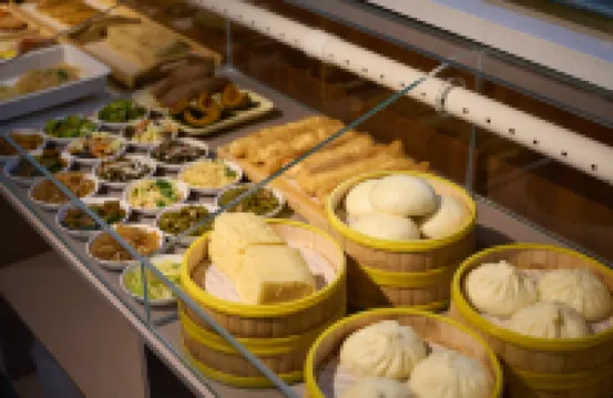 SFEEL設計師酒店（天津濱海高鐵站泰達MSD店）