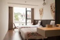Nayuan Mountain Creek Homestay (Jixi Kantou Ancient Village) - balcony