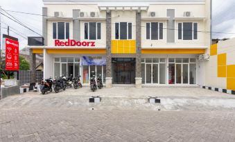 RedDoorz Syariah @ Kebraon