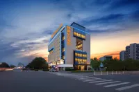 Greentree Eastern Hotel (Zhongshan West Road, Xiuzhou District, Jiaxing) Hôtels à : Yaohan Shopping Mall Area