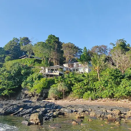 Pebble Lanta - Seaview Stay
