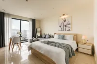 Vinhomes D' Capitale - Suzuki Home Luxury Apartment - Infinity Pools